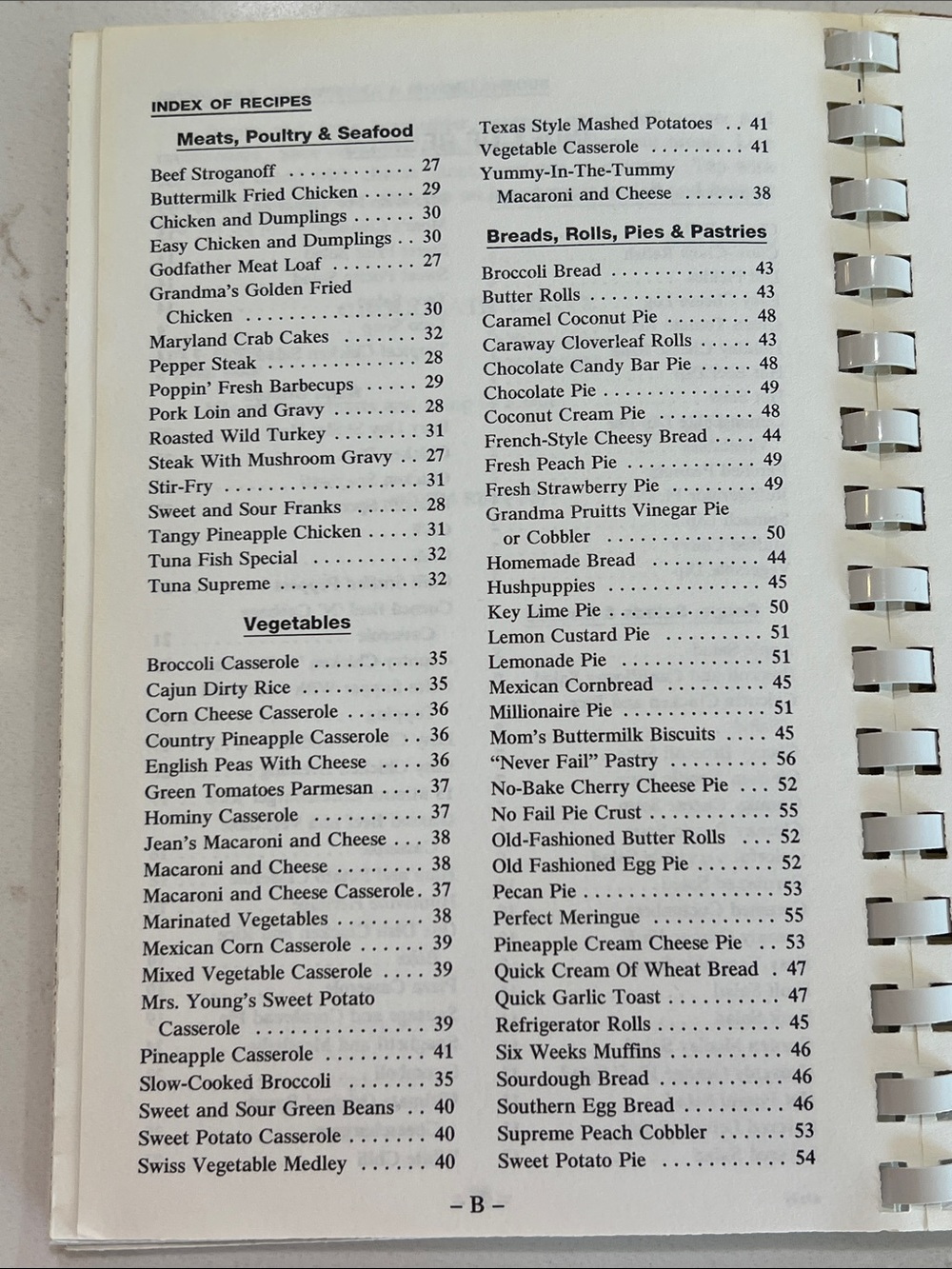 Vintage 1999 Dennis Homemakers Mississippi Community Cookbook Southern Recipes - Picture 11 of 15